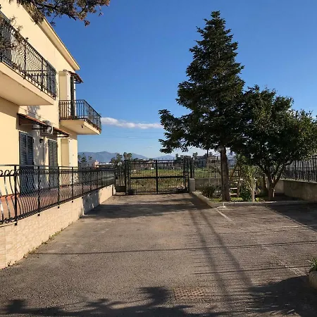 Bed & Breakfast Il Giardino Di Nonno Agostino 3*